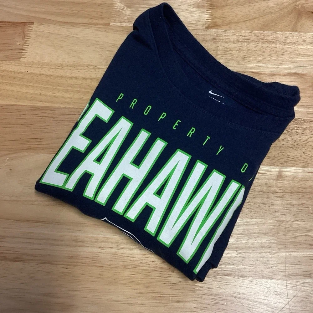 Boys Nike NFL Seattle Seahawks Football Long Sleeve Tshirt- Youth Large‎